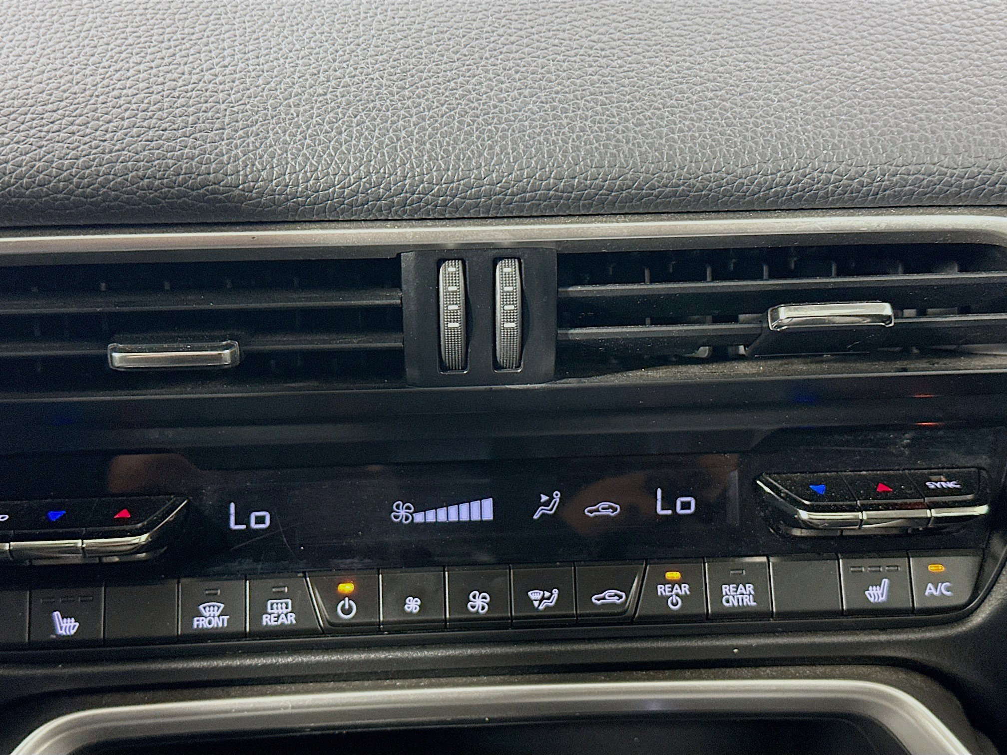 Used 2024 MAZDA CX-90 3.3 Turbo w/ Premium Package image 23