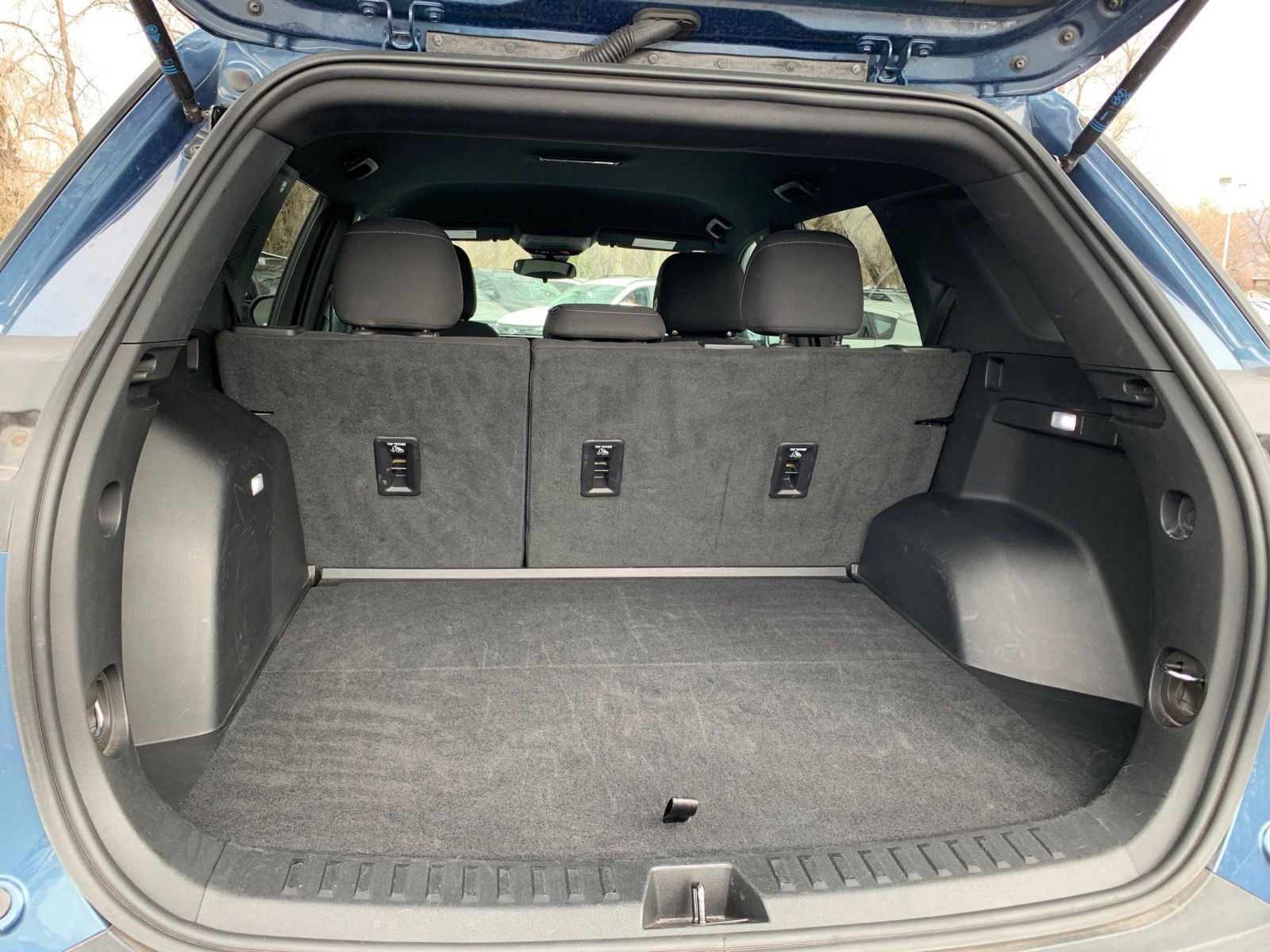 Used 2025 Chevrolet Equinox LT image 31