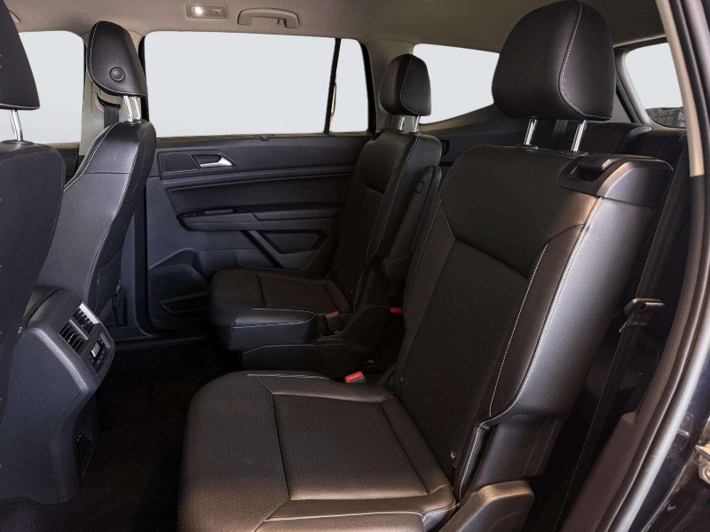 Used 2021 Volkswagen Atlas SEL FWD image 34