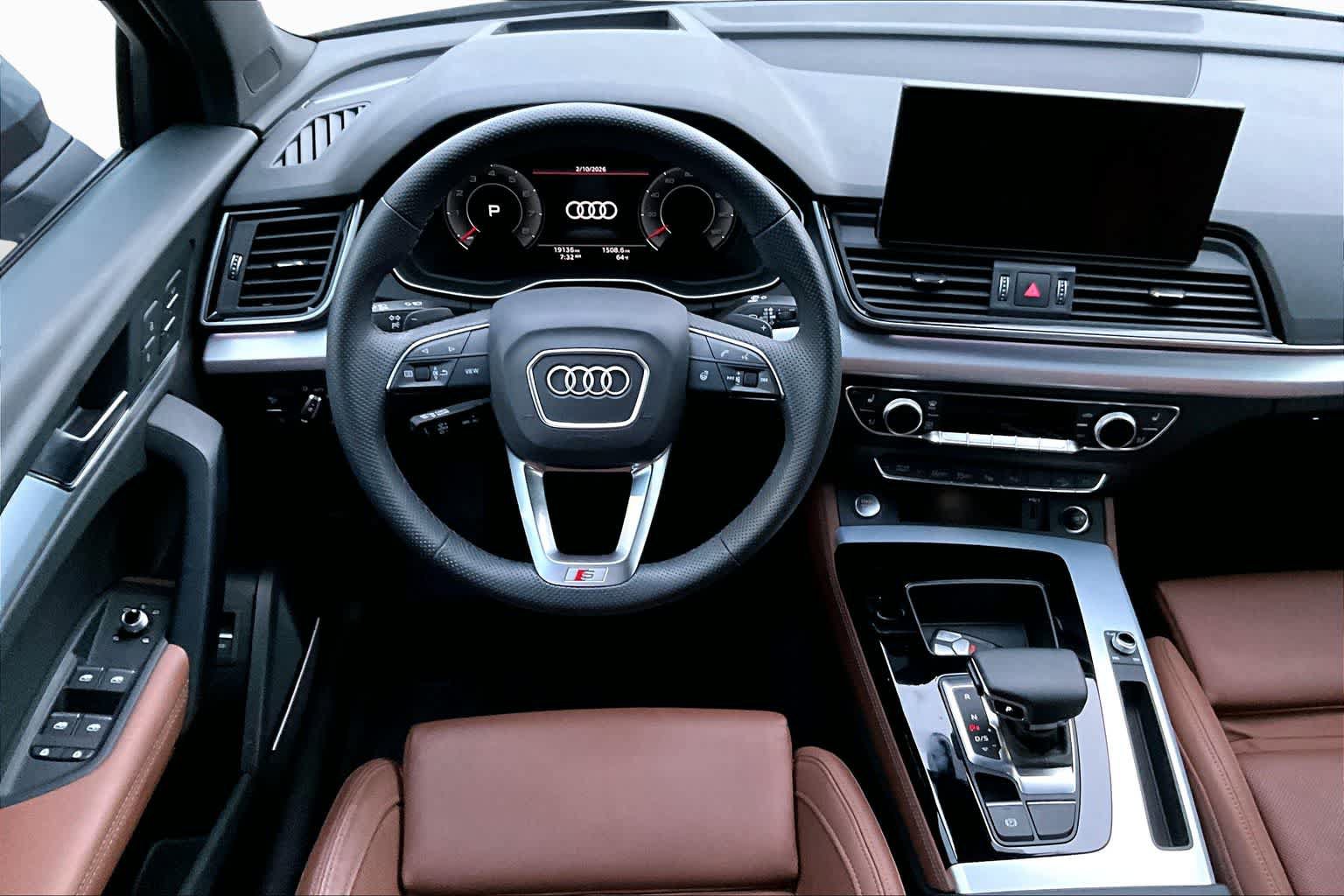Used 2024 Audi Q5 2.0T Prestige w/ Prestige Package AWD/4WD image 7