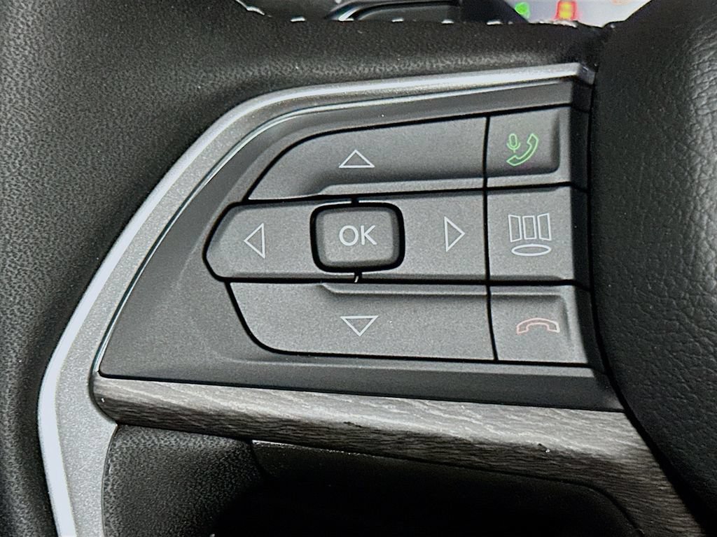 New 2025 Jeep Grand Cherokee Limited w/ Luxury Tech Group II AWD/4WD image 28