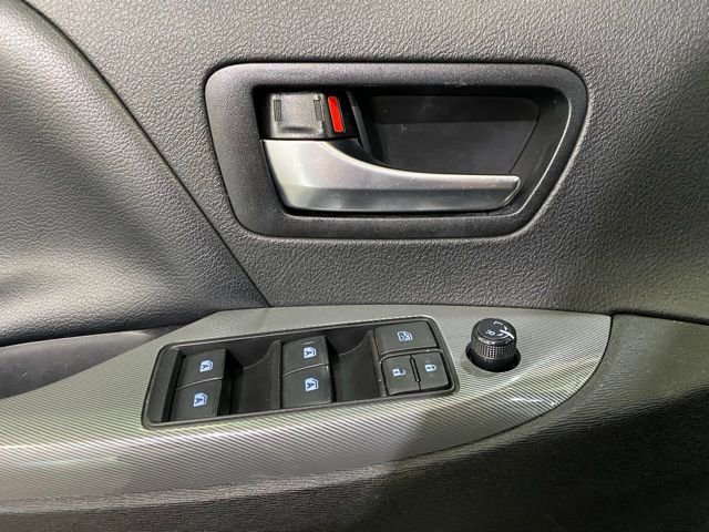 Certified 2019 Toyota Sienna SE Premium image 16