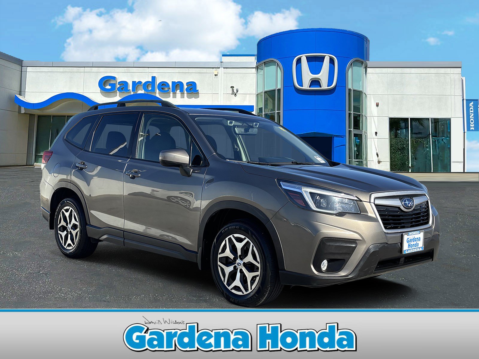 Used 2021 Subaru Forester Premium w/ Popular Package #1