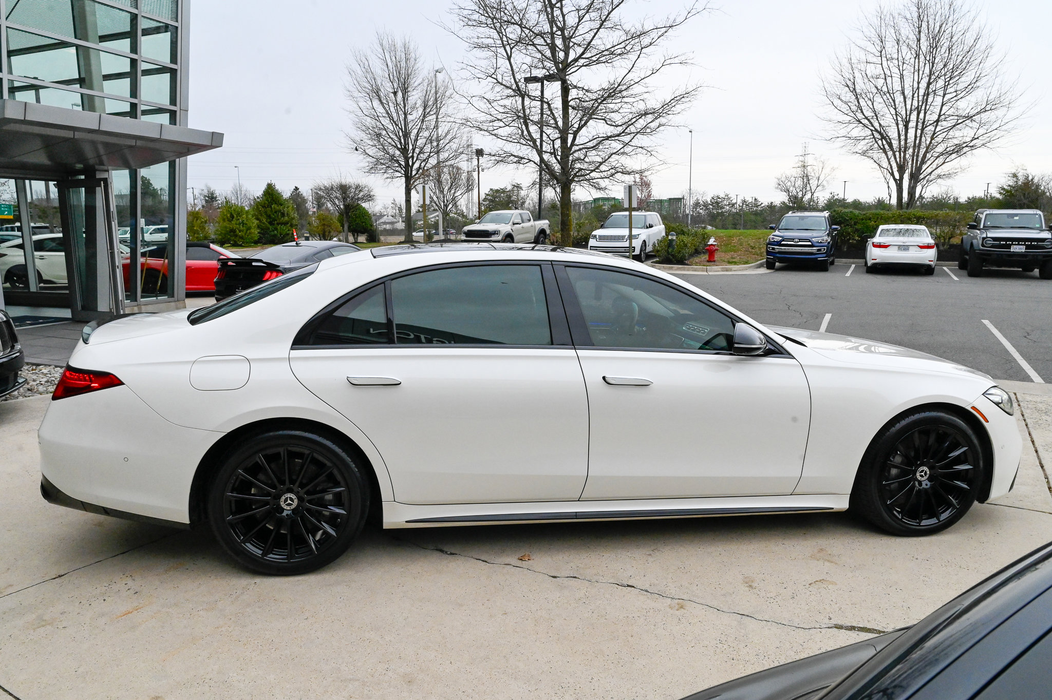 Used 2021 Mercedes-Benz S 580 4MATIC Sedan image 4