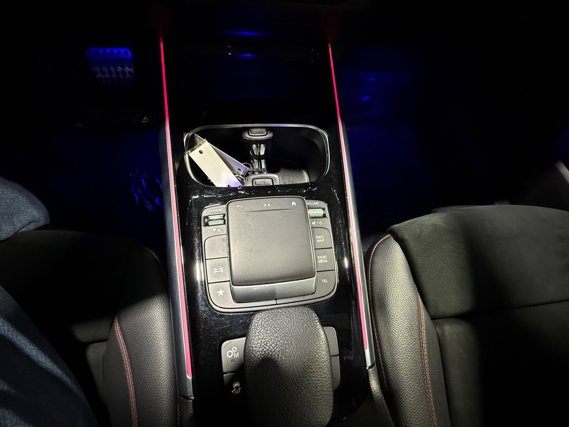 Used 2022 Mercedes-Benz GLA 35 AMG 4MATIC w/ Premium Package Lite image 48