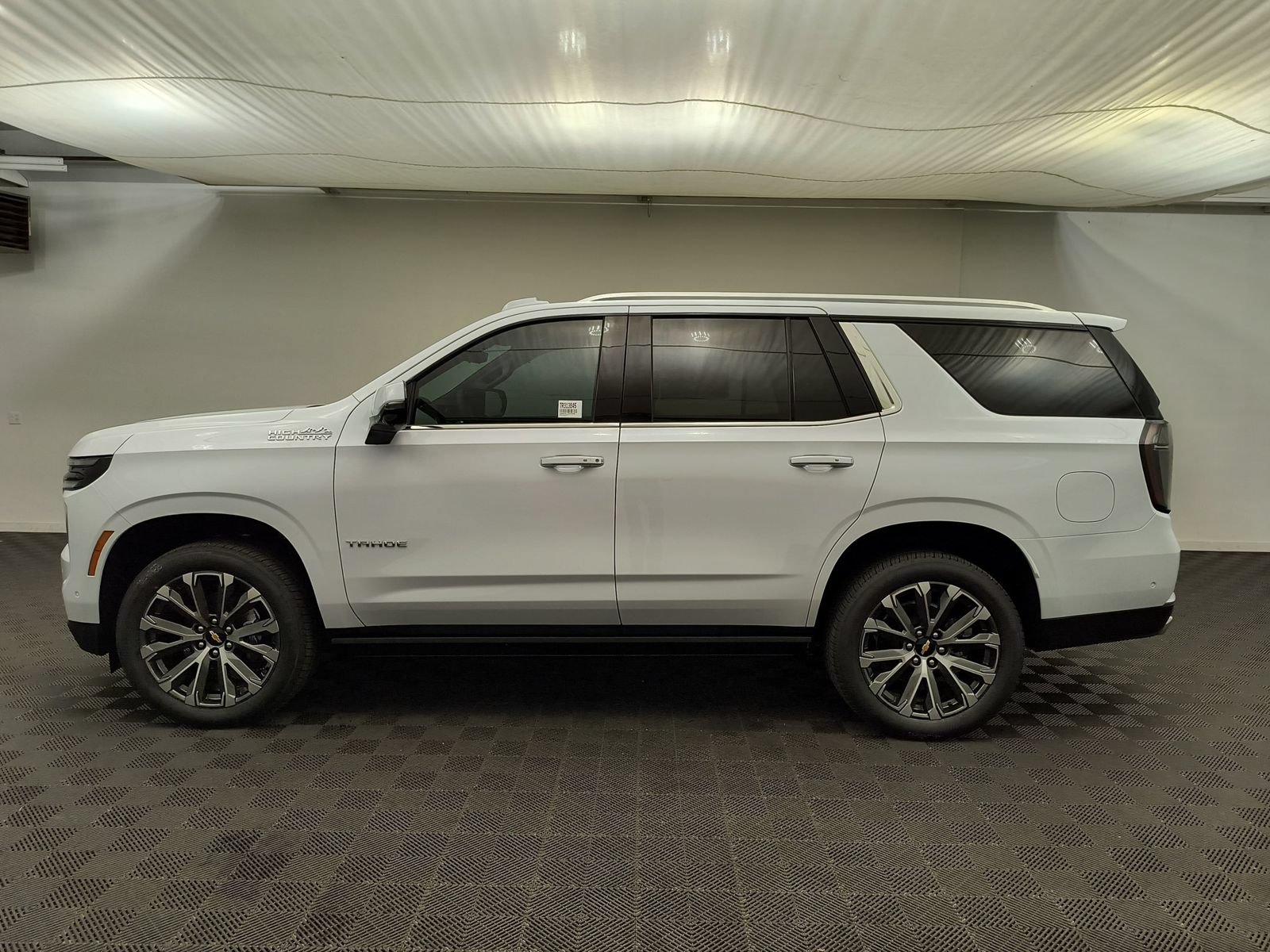 New 2026 Chevrolet Tahoe High Country AWD/4WD image 2
