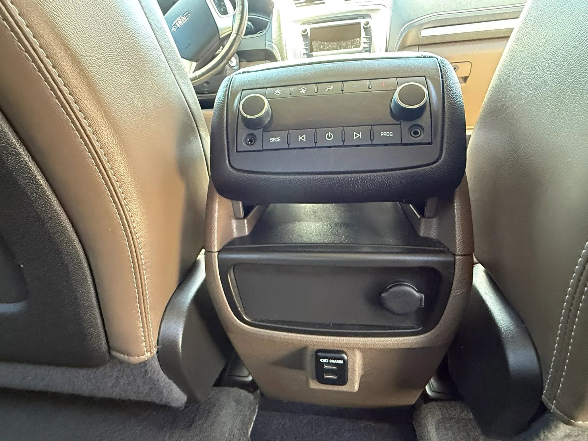 Used 2015 GMC Acadia SLT FWD image 18
