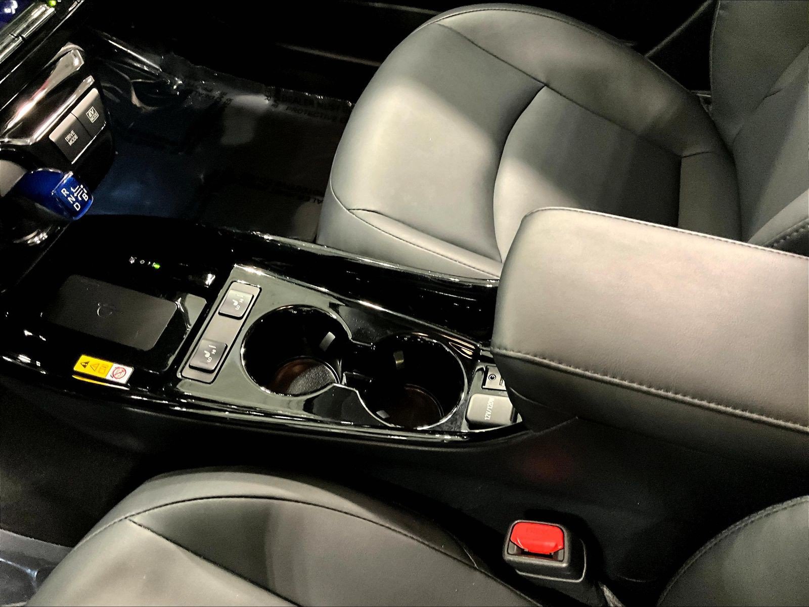 Used 2019 Toyota Prius XLE FWD image 18