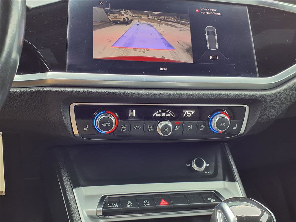 Used 2019 Audi Q3 2.0T Premium image 12