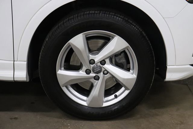 Used 2020 Audi Q3 2.0T Premium w/ Convenience Package AWD/4WD image 31