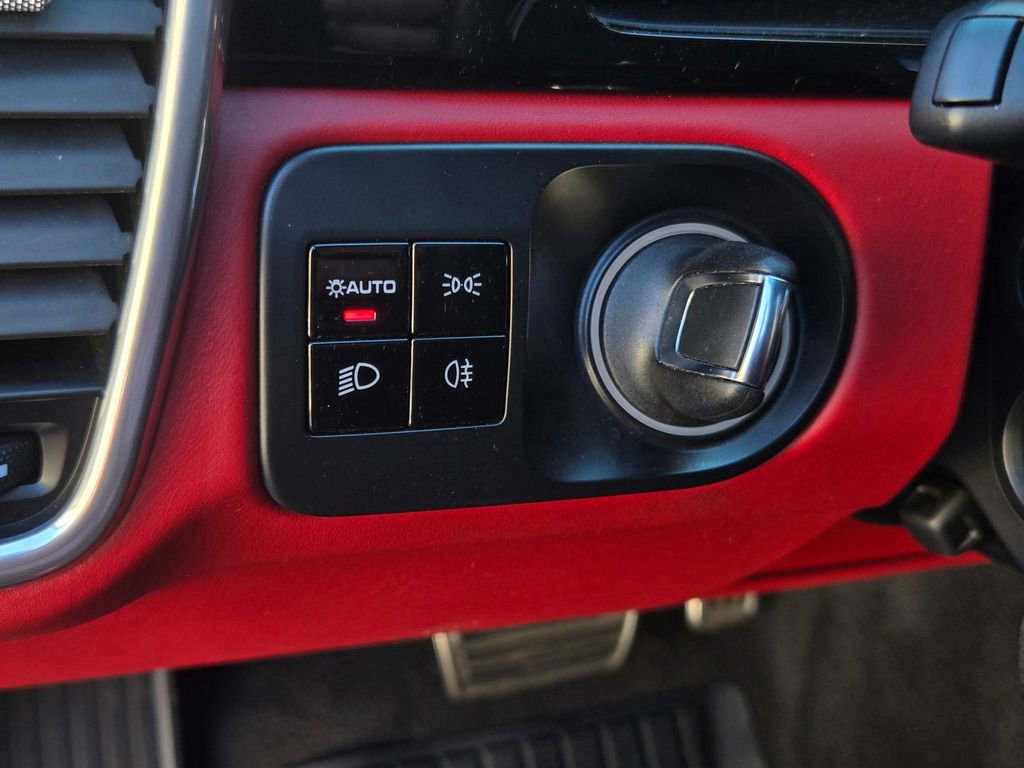 Used 2021 Porsche Cayenne S w/ Premium Package Plus image 24