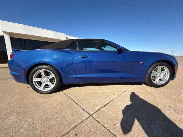 Used 2023 Chevrolet Camaro LT image 18