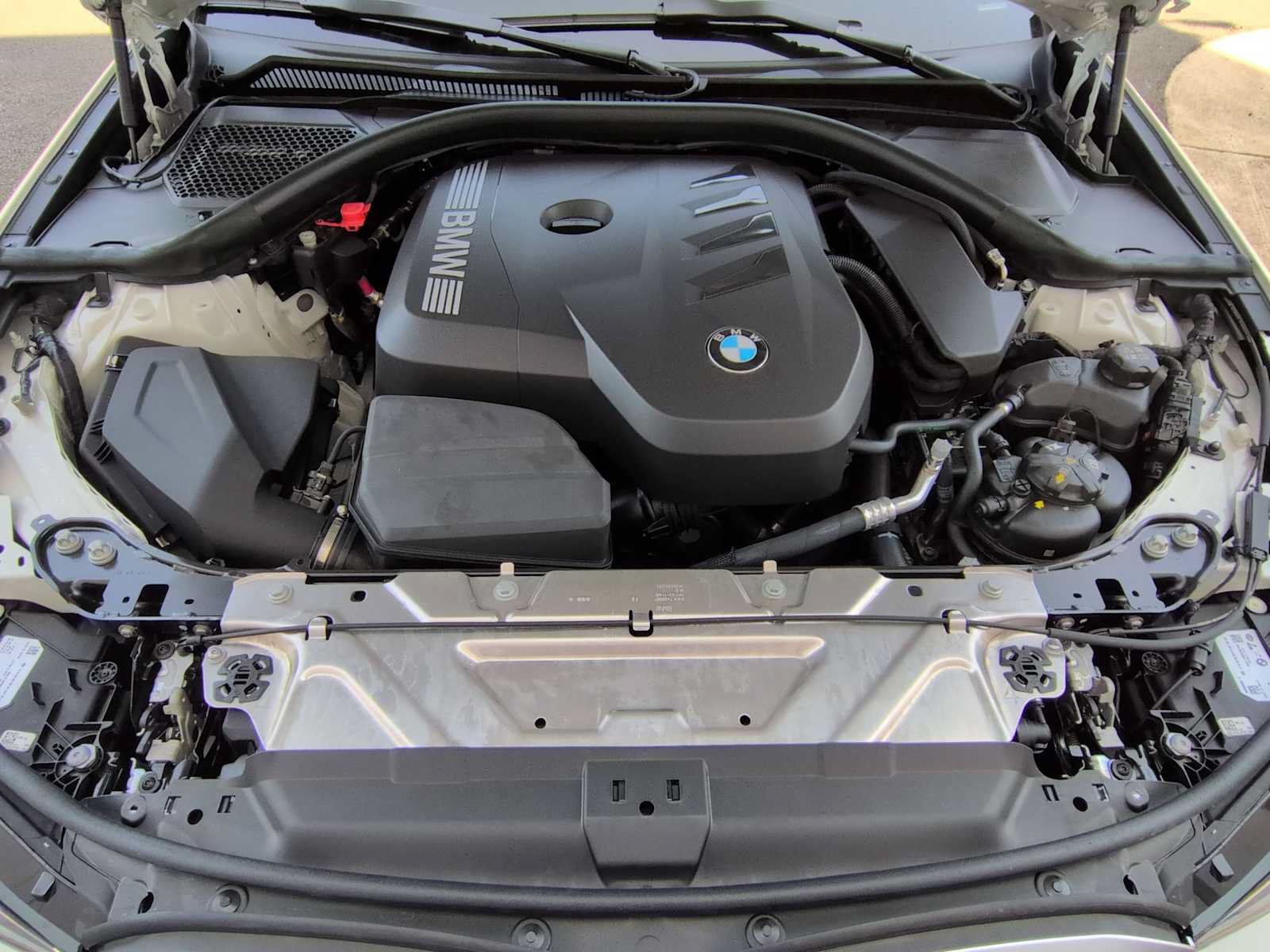 New 2026 BMW 330i xDrive Sedan w/ M Sport Package AWD/4WD image 15