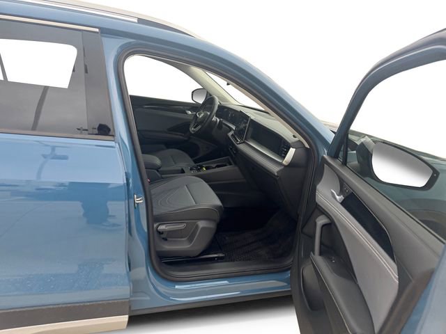 Used 2026 Volkswagen Tiguan SE FWD image 18