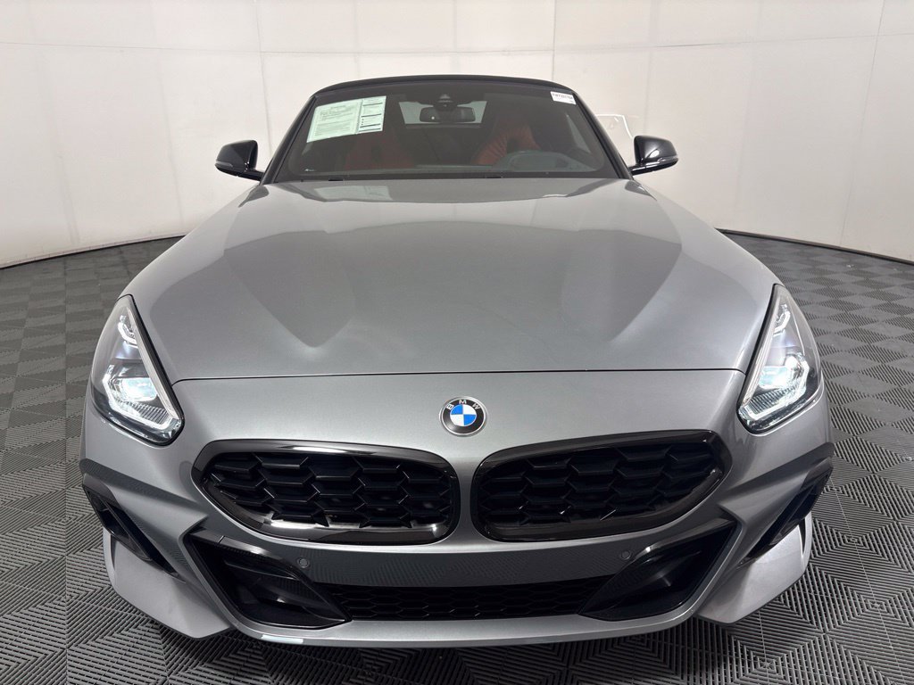 Certified 2024 BMW Z4 sDrive30i w/ Premium Package RWD image 3