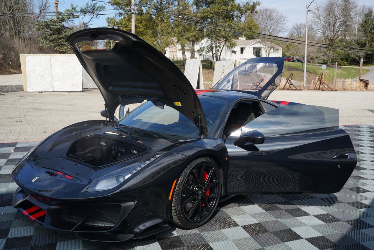 Used 2020 Ferrari 488 Pista Coupe RWD image 89