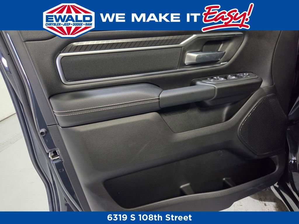 New 2026 RAM 1500 Big Horn AWD/4WD image 16