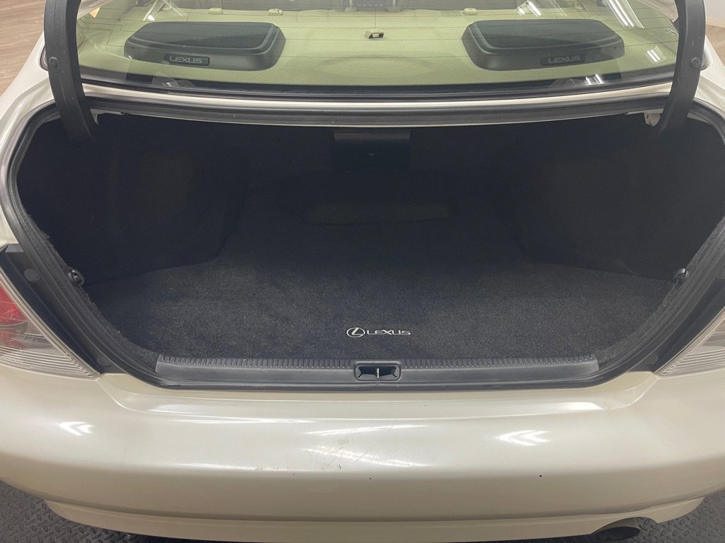 Used 2004 Lexus IS 300 image 34