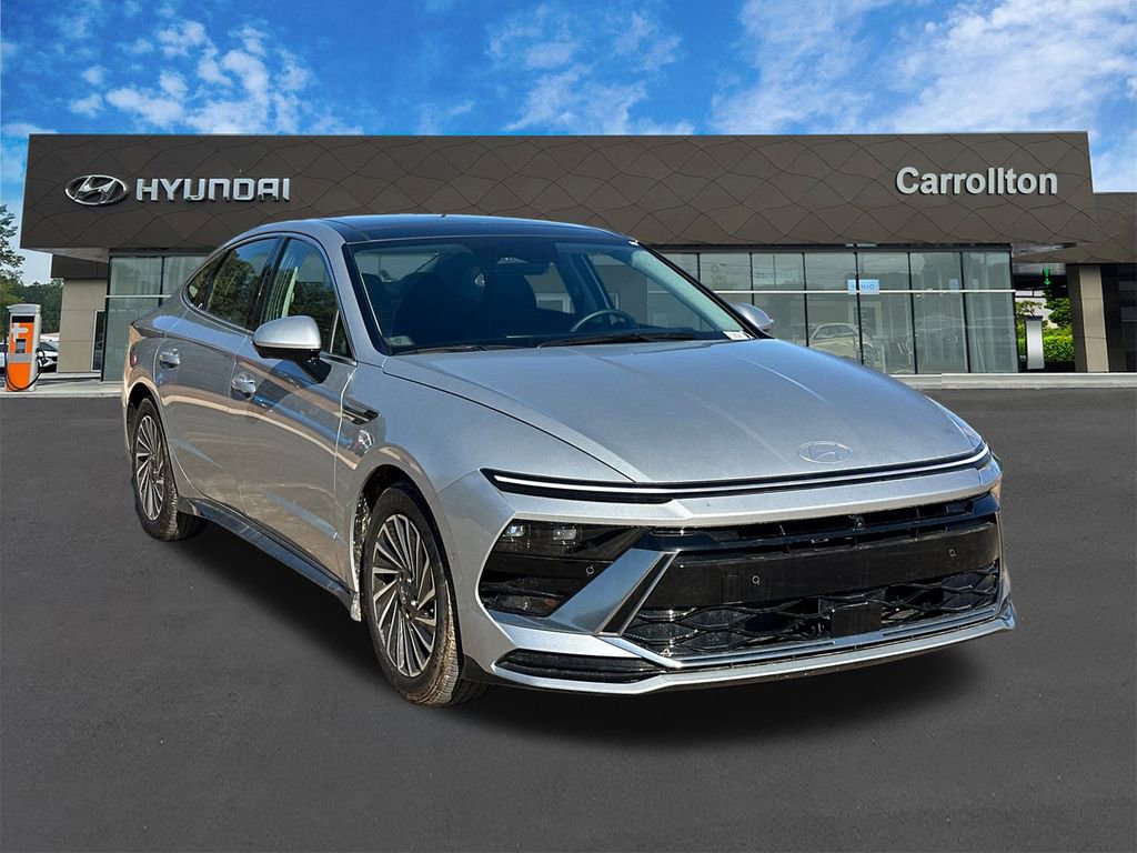 New 2025 Hyundai Sonata Limited image 3