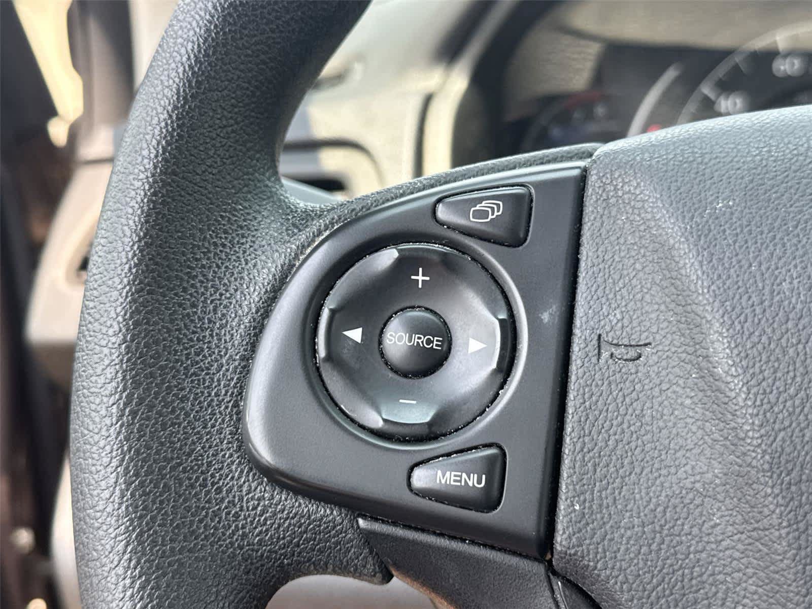 Used 2015 Honda CR-V LX image 18