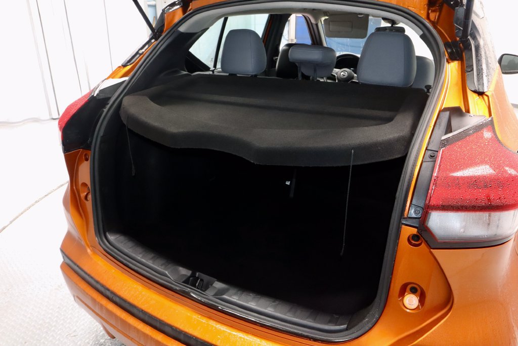 Certified 2023 Nissan Kicks SR w/ SR Premium Package FWD image 14