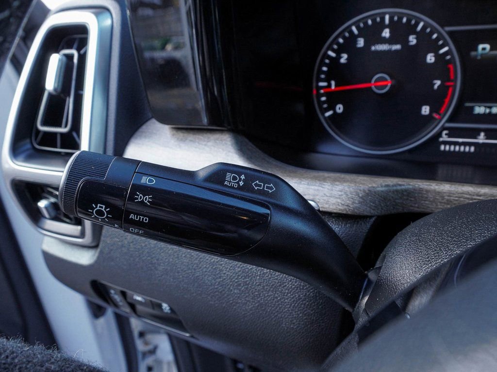 Used 2022 Kia Sorento S image 22