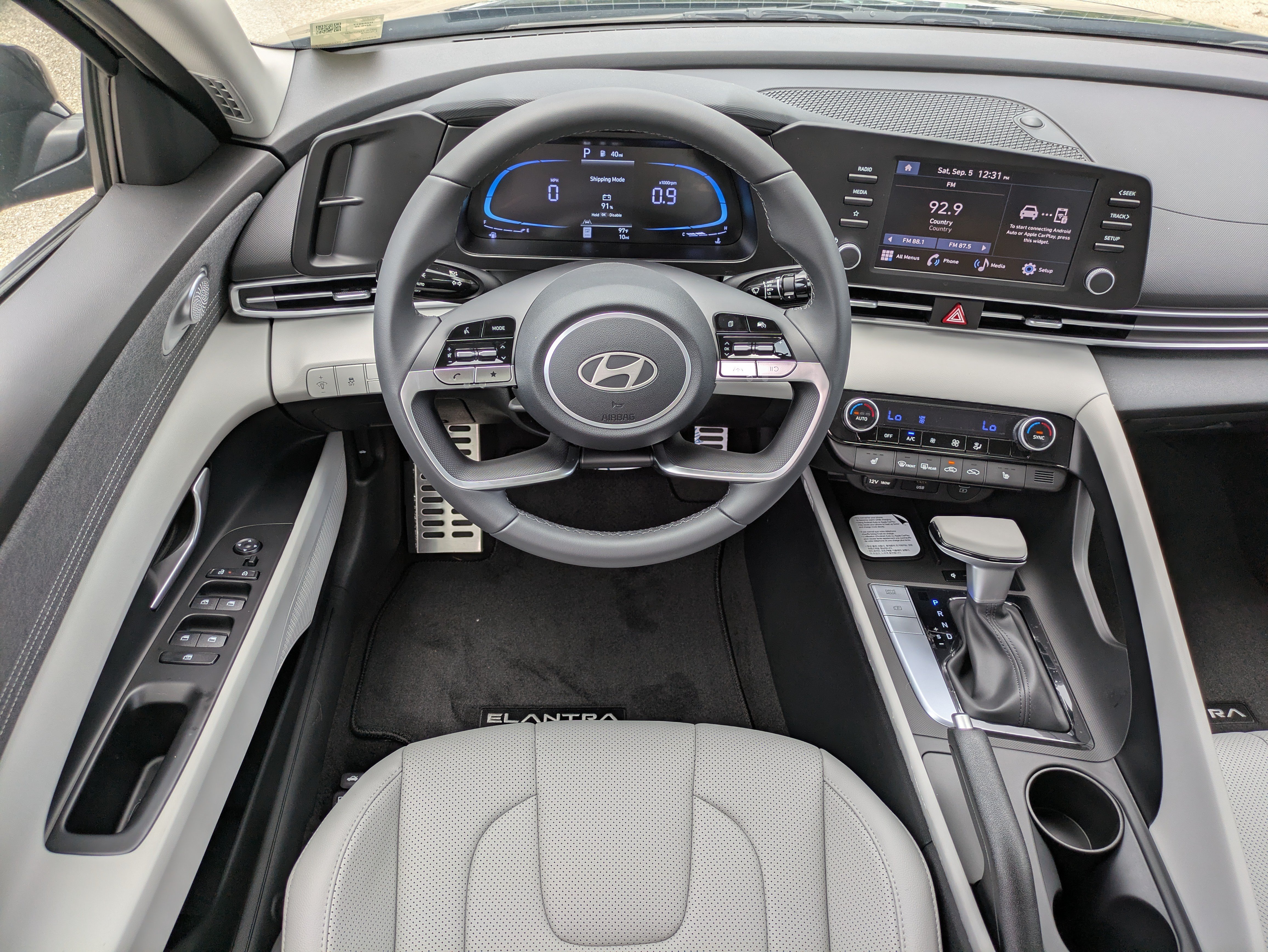 New 2026 Hyundai Elantra SEL Sport FWD image 13