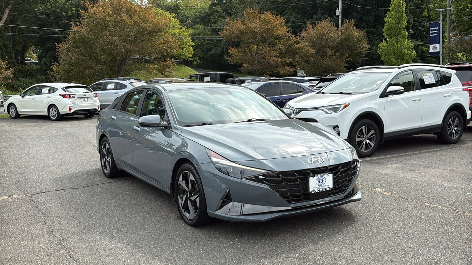 Used 2021 Hyundai Elantra Limited FWD image 3