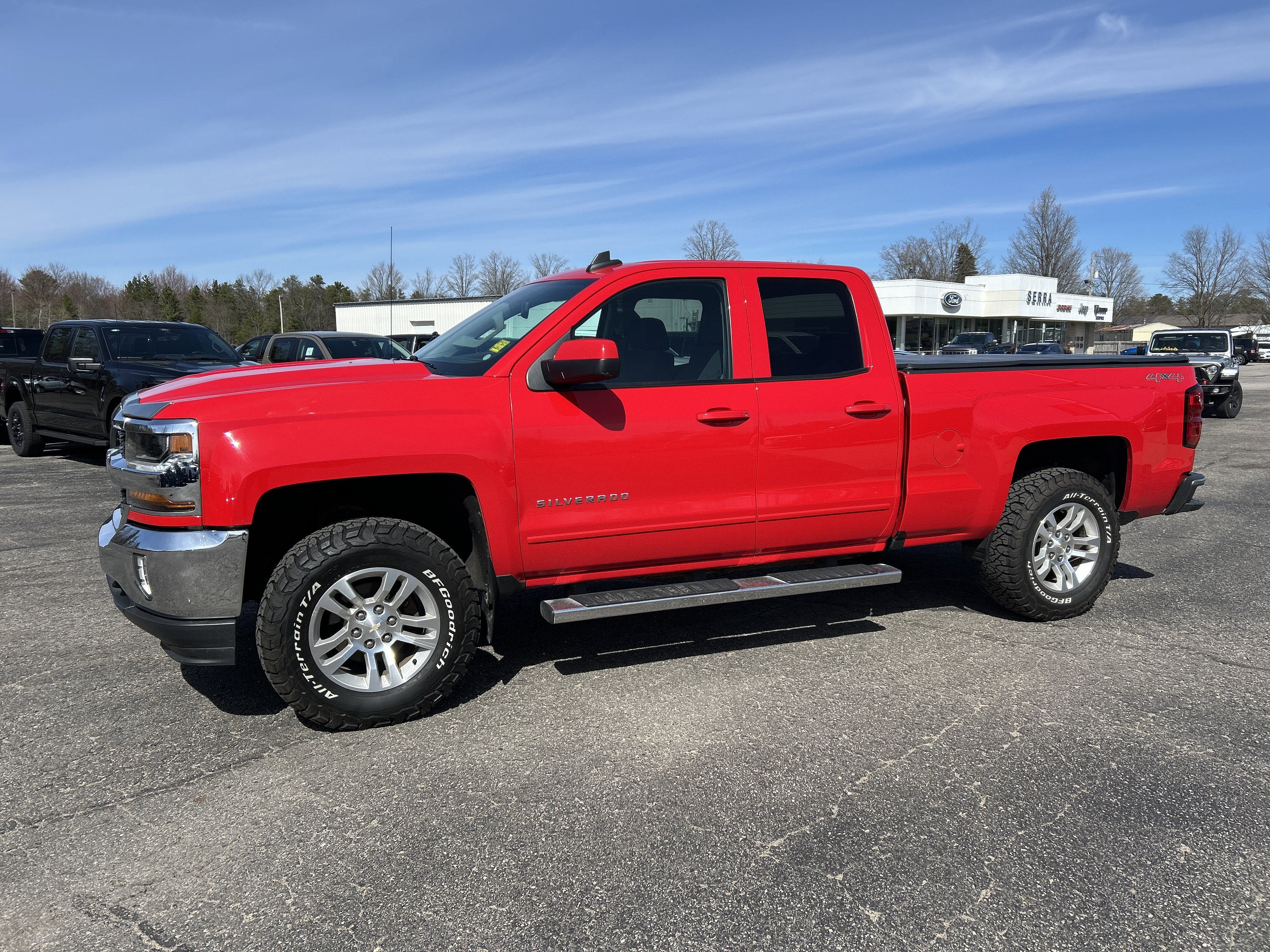 Used 2017 Chevrolet Silverado 1500 LT w/ All Star Edition AWD/4WD image 8