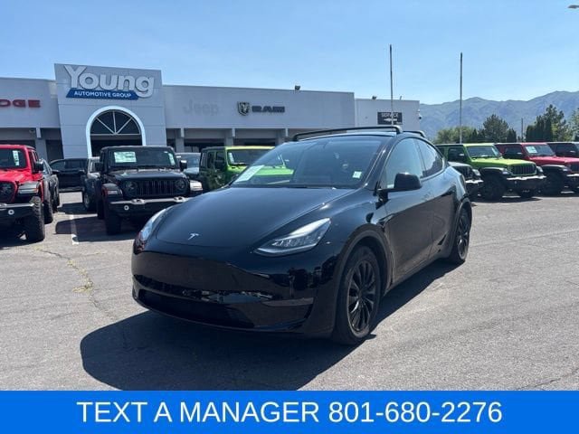 Used 2021 Tesla Model Y Long Range AWD/4WD image 2