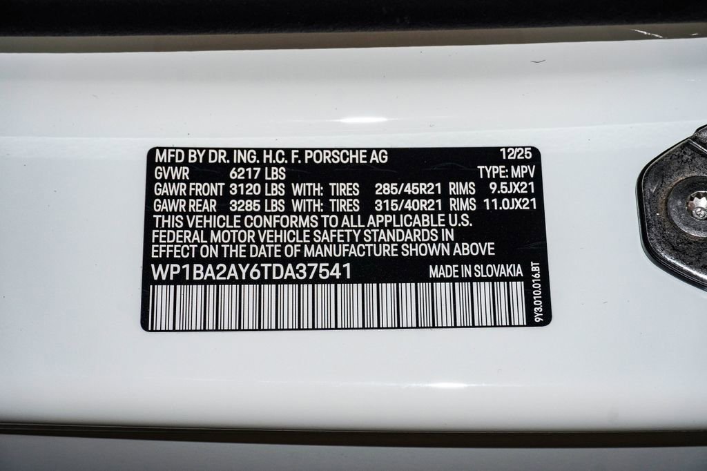 New 2026 Porsche Cayenne Coupe image 30