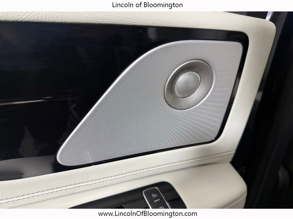 New 2026 Lincoln Aviator Black Label w/ Jet Appearance Package image 50