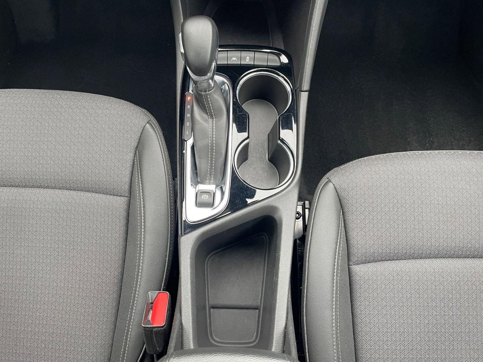 Used 2025 Buick Encore GX Preferred image 41