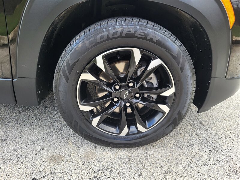 Used 2021 Chevrolet TrailBlazer LT w/ Convenience Package image 29