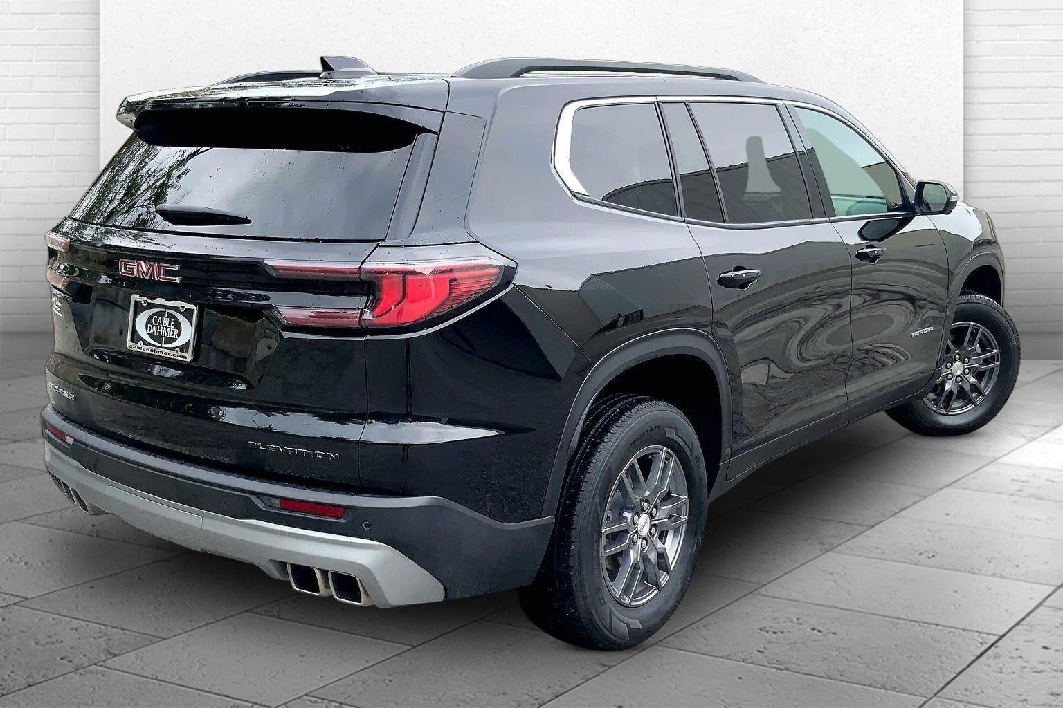 Used 2025 GMC Acadia Elevation FWD image 14