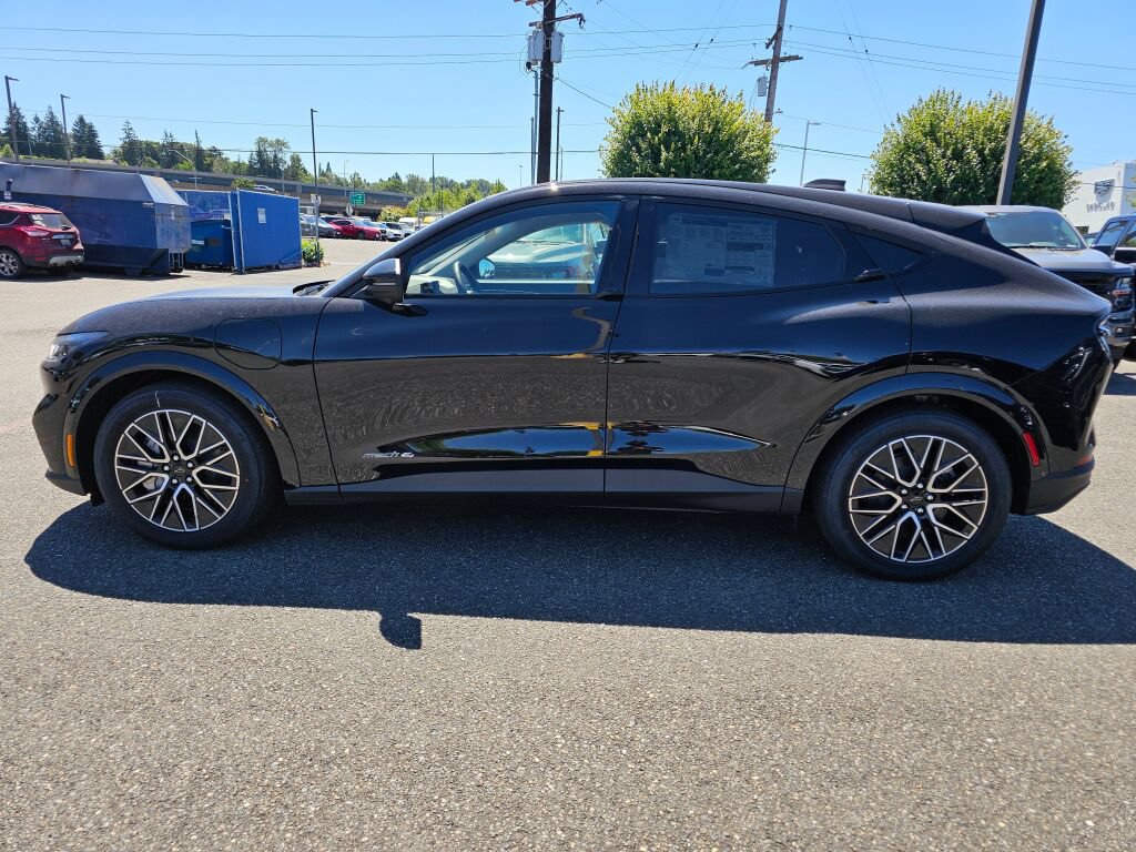New 2026 Ford Mustang Mach-E Premium AWD/4WD image 8