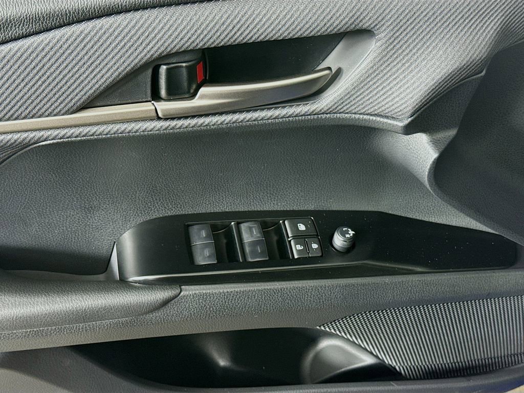 New 2026 Toyota Camry SE image 12