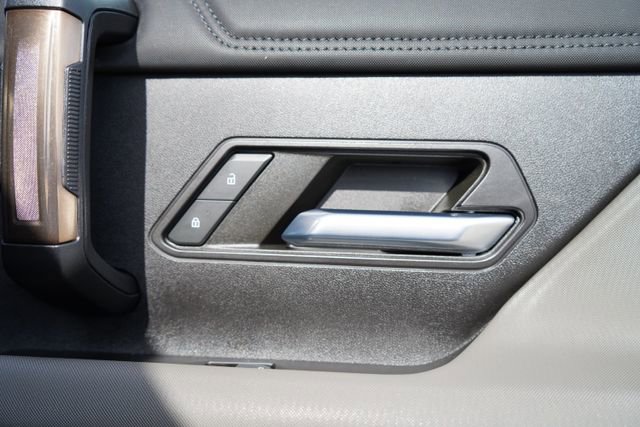 Used 2024 GMC Hummer EV 3X w/ LPO, Illumination Package image 86