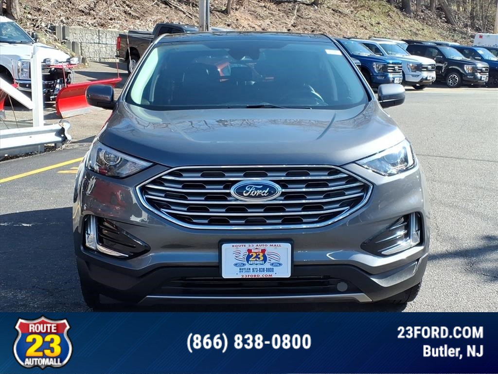 Certified 2022 Ford Edge SEL w/ Convenience Package AWD/4WD image 2