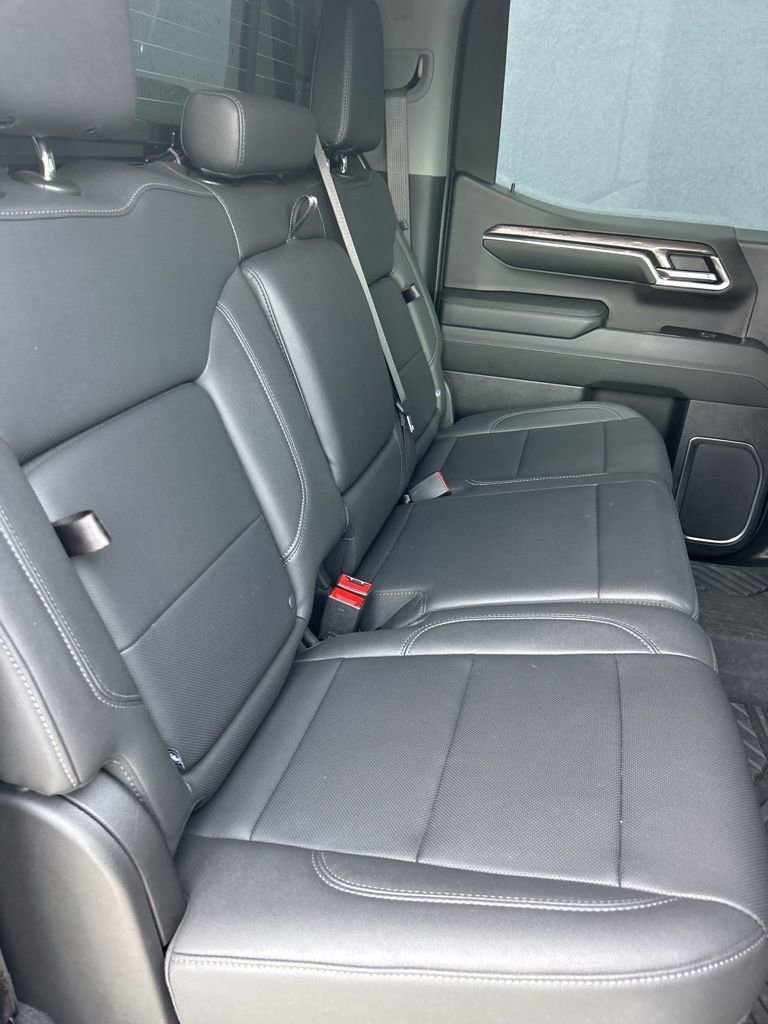 Used 2024 Chevrolet Silverado 1500 LTZ AWD/4WD image 14