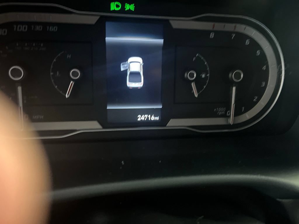 Used 2024 Hyundai Santa Cruz SE AWD/4WD image 5