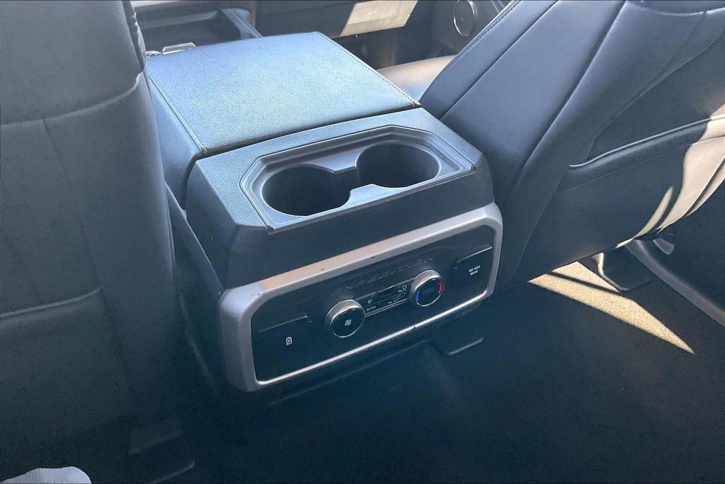 Used 2024 Ford Expedition XLT image 10