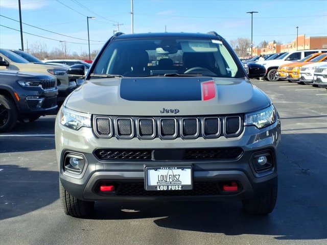 Used 2022 Jeep Compass Trailhawk image 32