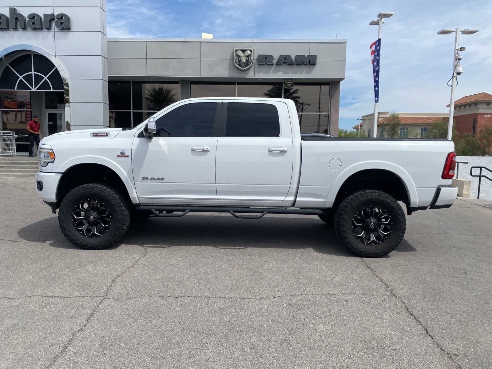 Used 2019 RAM 2500 Laramie AWD/4WD image 9