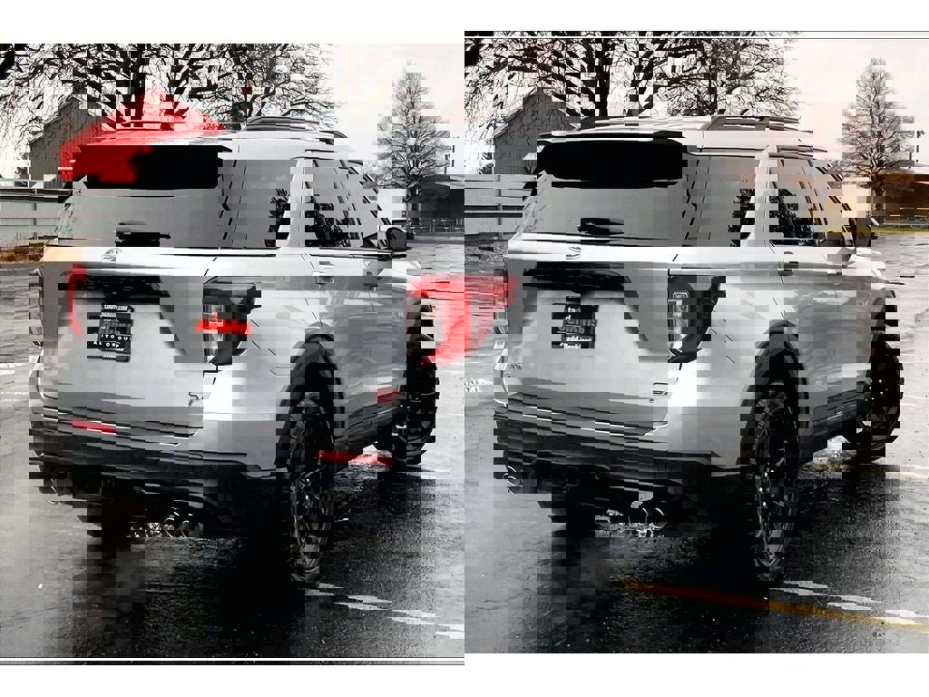 Used 2024 Ford Explorer ST w/ Equipment Group 401A image 15