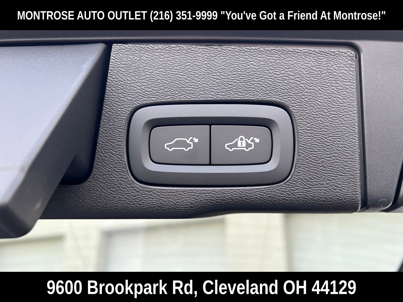 New 2026 Volvo XC60 B5 Plus w/ Protection Package Premier image 38