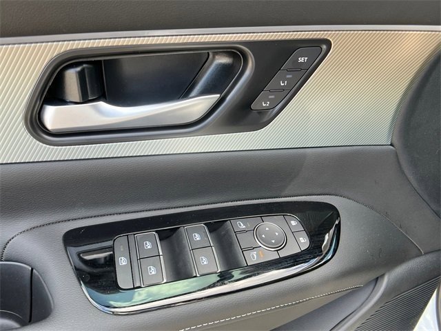 New 2025 Nissan Murano SL image 12