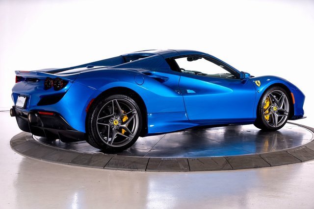 Used 2023 Ferrari F8 Tributo image 2