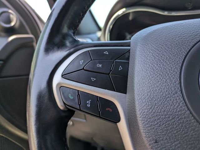 Used 2021 Jeep Grand Cherokee Altitude AWD/4WD image 18
