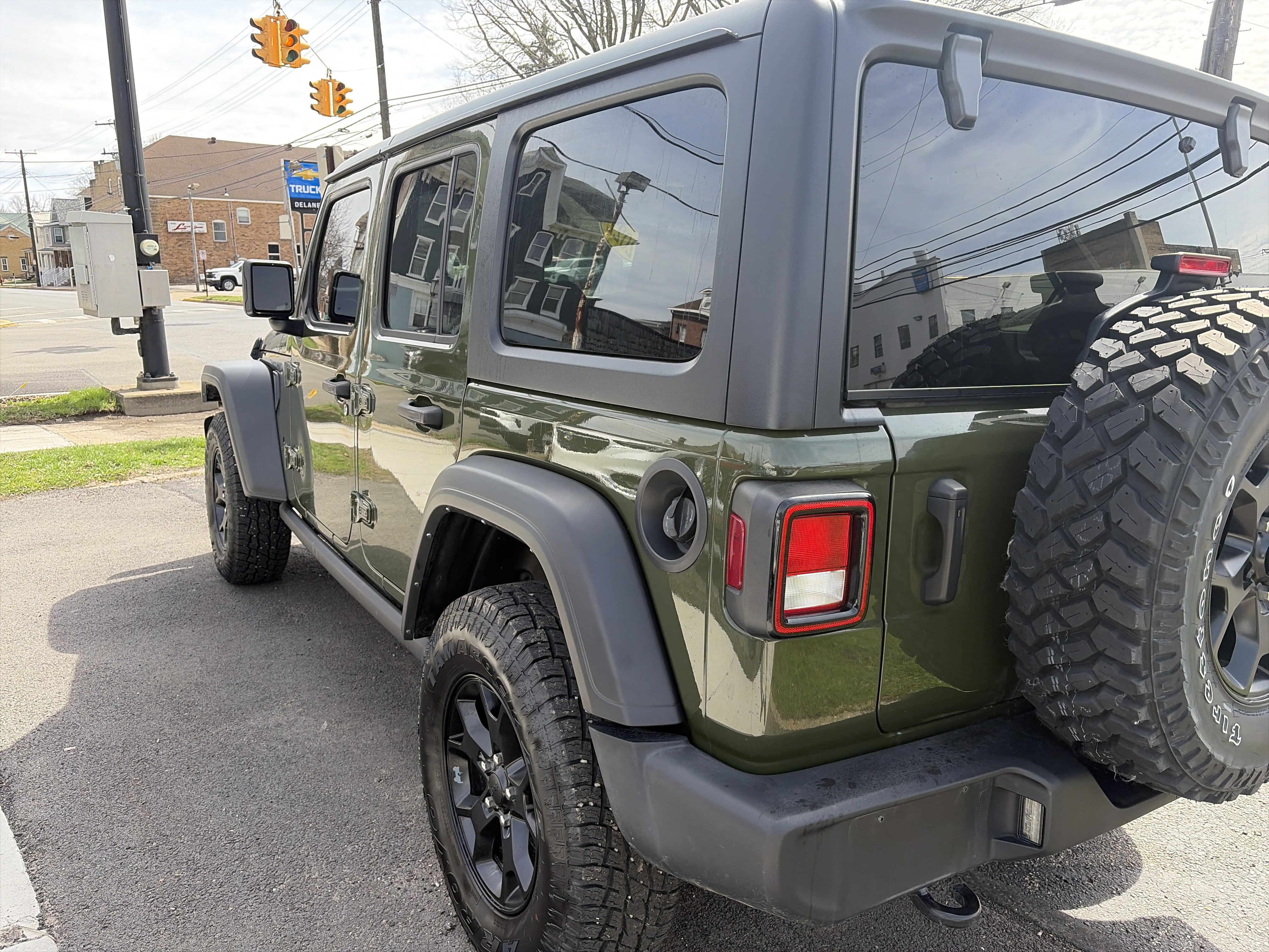 Used 2022 Jeep Wrangler Unlimited Sport image 9